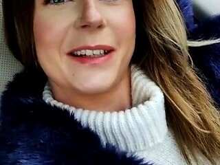 Amateur Blonde Teen Plays Solo with Toy Webcam Porn