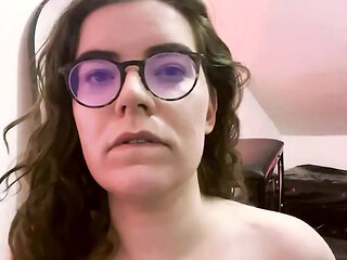 Masochistic Girlfriend Begs to Cum After Punishment