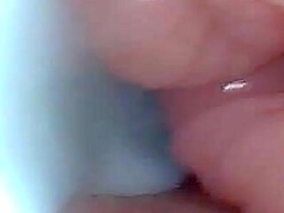 First Time: an Endoscope Reveals the G-spot up Close - Without Mounting!