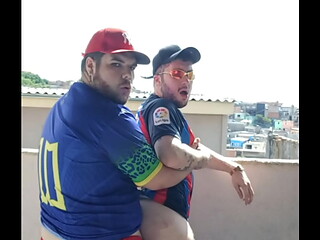 TBT Comendo o Novinho na Laje Com Todo Mundo da Quebrada Vendo - &quot_Me Chame Para Sua Laje&quot_ feat Dorn (tags cruising ao ar livre quintal)