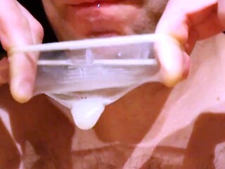 Muscular Amateur Self-Swallowing Fruit Fuck