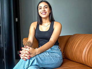 Big Booty 18yo Latina Cutie Riding Big Cock American Producer In Amateur Casting