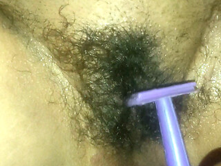 Indian bhabhi ki pusssy seving