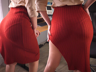 Business Woman Teases Vpl in Tight Skirt