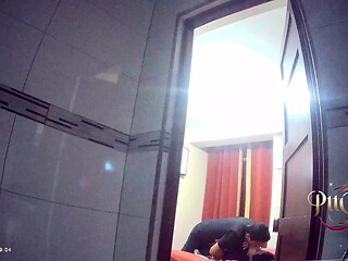 En el Hotel - Sin Cortes - Sin restricciones - Sin filtros parte 1 (FLASH)