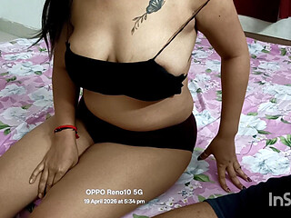Devar ne apne bhabhi ko ayse choda ke chut fat Gaya