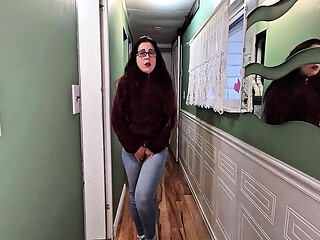 Nerdy Faery Soaks Her Tight Jeans and Squirts Hard