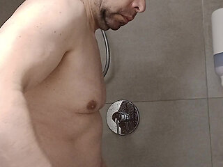 Massage with moisturizing oil, handjob and ejaculation