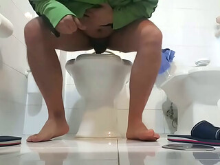 GG - Morning Dump and Feet