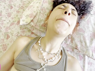 NOVINHA VAI A PRIMEIRA VEZ NO MOTEL E TENTA PERDER A VIRGINDADE DO C&Uacute_