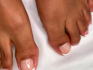 Pink Foxx Wiggles Toes with French Pedicure