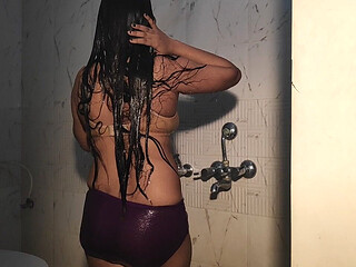 Indian Adult Model Alia Advani Steamy Shower Show