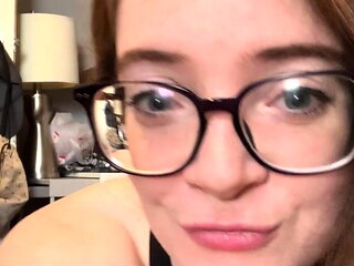 Beautiful teen brunette Jessica Sinn masturbates