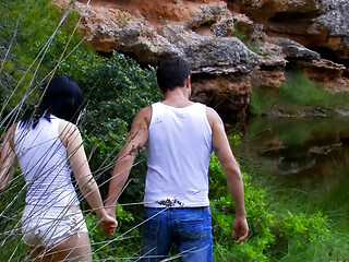 Loud and messy outdoor fucking session
