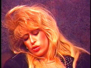 Vintage Lesbians Experience the Unforgettable - Chapter #02