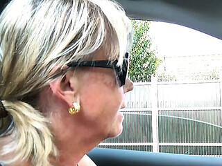 Motorhaube Doggystyle Creampie with DirtyMilfTina