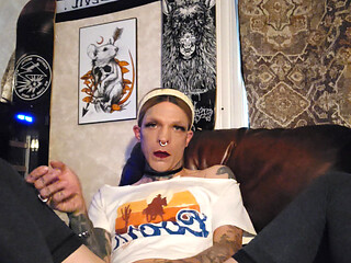 Goon addict