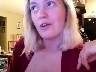 Blonde MILF with Big Boobs Playing Cam Free Porn