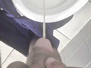 Who Loves Piss