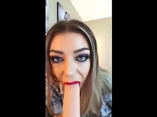 Amateur brunette ariana marie solo toying