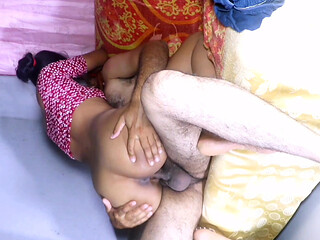 Very horny bhabhi jumping on delivery boy's dick.18+ hot bhabhi DOGGY style. Padhos ki seema bhabhi