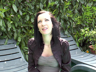 Casting of Natacha, a pretty brunette actress