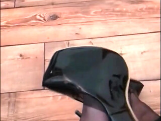 high heel slut in stockings