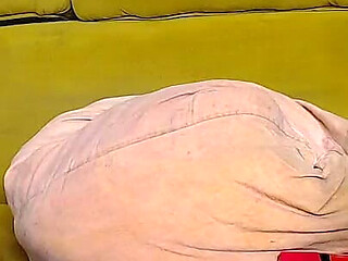 Ebony Slut Fucking Machine & Miltple Squirting
