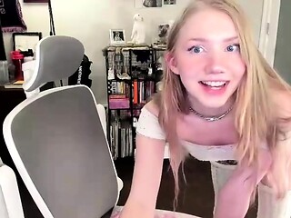Solo Amateur Blonde Teen Homemade Pussy Masturbation