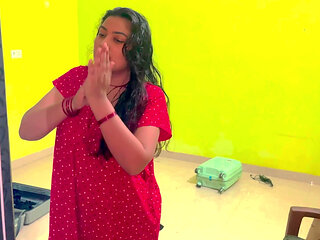 OMG! I'm alone with my step mother and I asked help to fuck my tight dick