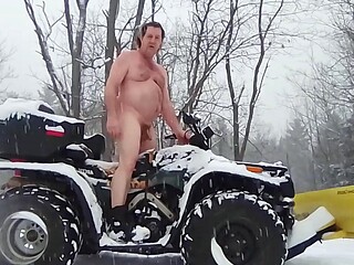 4 wheeler nude