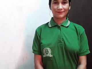 School wale sir ne peshab karte dekh liya