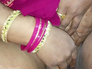 Pinky Bhabhi Was Fucked in Saree and Blouse All Night Long