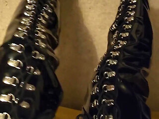 Tell Mistress Jessica how much of a boot slut you are