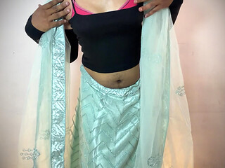 18 year old Indian skinny girl Priyanshi Showing her mangoes first time to her classmate. Removing her bra and panties