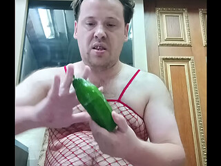 I cum with a plastic bottle in my ass, pour fresh cum right into my mouth, spit hot cum on a dildo and fuck my anal with it! My cum is in my mouth and in my ass!