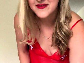 Cute amateur brunette naughty in solo jerking show on camera