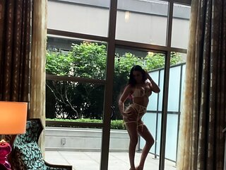 AMATEUR SOLO FEMALE MASTURBATION