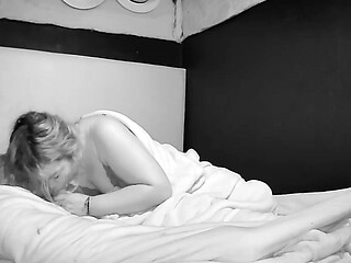 PUCHIS - MATURE BIG ASS SUCKS HER STEPSON'S COCK