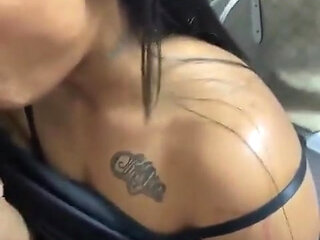 Cute Ebony Sucks the Nutt From Dick