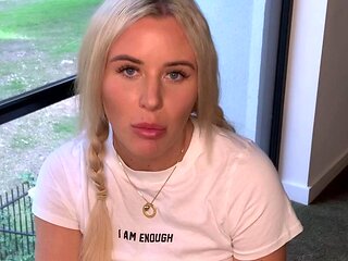 Naked Blonde Teen Girl Pussy Masturbation On Webcam
