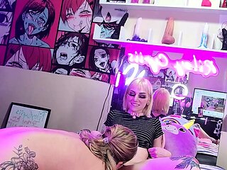 Big tit small tit lesbian video