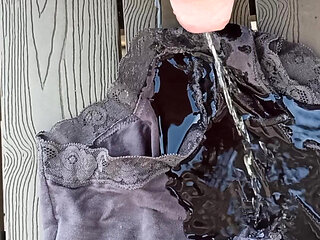 Pissing panties