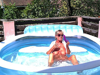 Dirtymilftina Fuck Me in the Pool