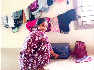 Horney Bhabhi Injoying her roommate in bath