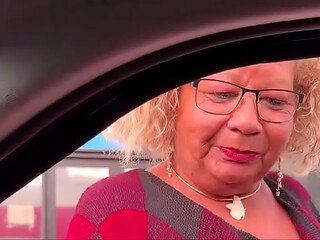 Fui buscar minha aposentadoria e gozei gostoso