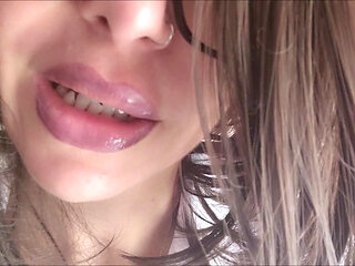 Doctor makes noisy farts