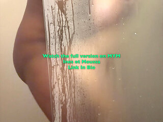 19-year-old Arab young man has sex in his friend's shower.