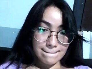 Amateur Asian teen sucks this big hard cock
