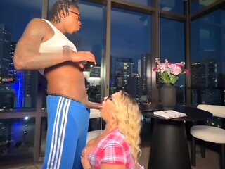 Phat Ass White Girl Vs Bbc
